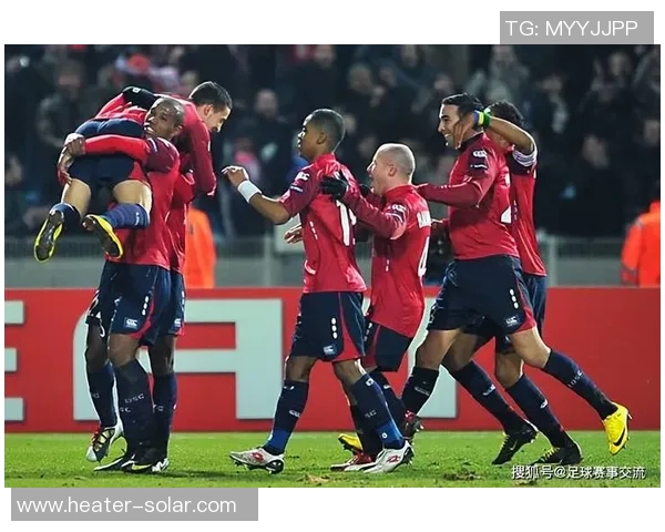 友谊赛平局收官那不勒斯与本菲卡激战成和引发全场热议